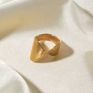 NEW✨ 18k Gold Plated Irregular Statement Geometric Ring
